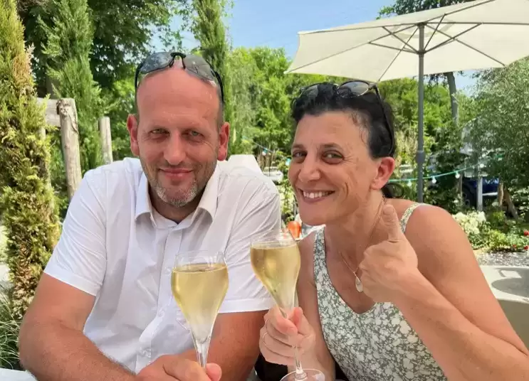 Au Val Sarah, vous profitez selon vos souhaits de notre expertise acquise depuis près de 30 ans dans l'organisation de mariages près de Rouen.  Nous sommes à votre disposition pour comprendre vos attentes et vos exigences, et trouver ensemble des solutions pour faciliter l'organisation de votre réception.